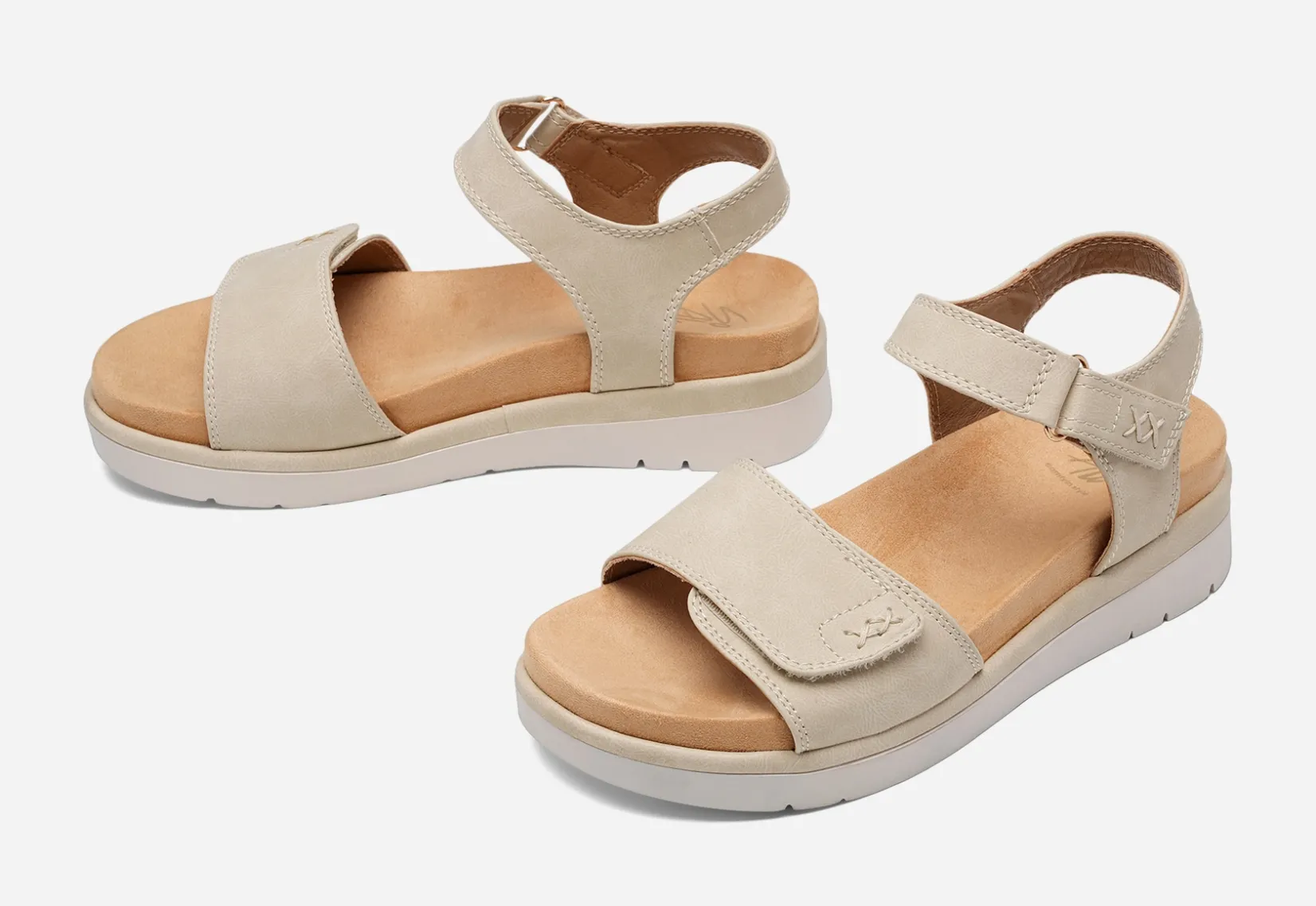 SO ALL Sandaler<,Sandaler med remmar