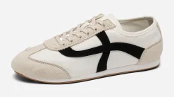 XIT Sneakers|Stora Storlekar (Stl. 42-43)<,Sneakers