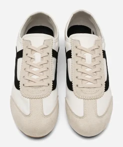 XIT Sneakers|Stora Storlekar (Stl. 42-43)<,Sneakers